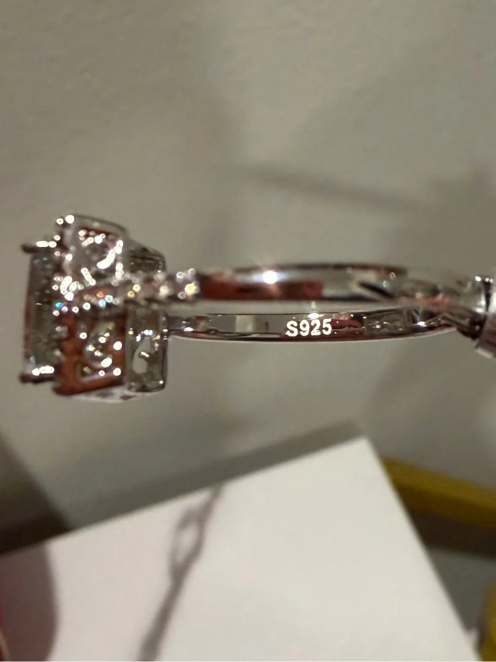 2.0CT GRA MOISSANITE Princess-Cut Engagement Ring in s925 Sterling Silver
